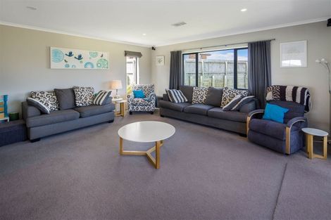 Photo of property in 185b Mark Avenue, Grenada Village, Wellington, 6037