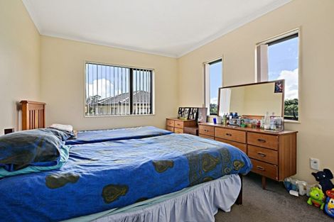 Photo of property in 117 Keri Vista Rise, Papakura, 2110