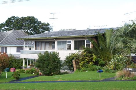 Photo of property in 2/101 Selwyn Road, Cockle Bay, Auckland, 2014