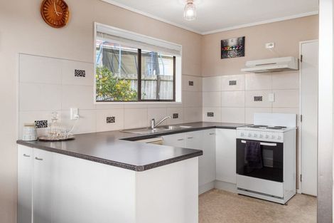 Photo of property in 8 Valley Road, Te Puke, 3119