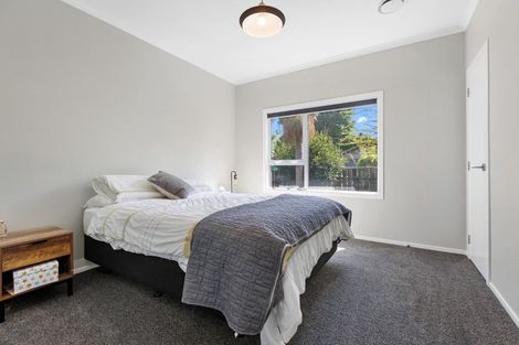 Photo of property in 33 Donnelly Street, Oakura, 4314
