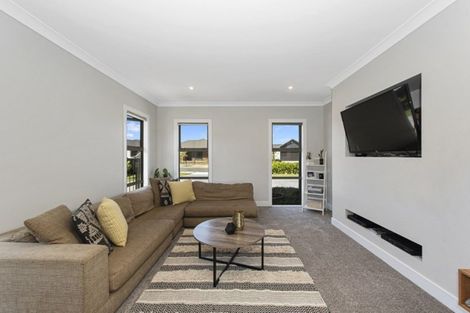 Photo of property in 32 Glaisdale Crescent, Flagstaff, Hamilton, 3210