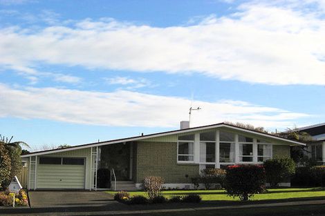 Photo of property in 8 Burn Street, Levin, 5510