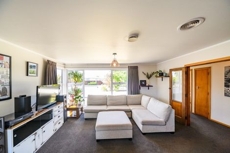 Photo of property in 26 Peters Avenue, Cloverlea, Palmerston North, 4412