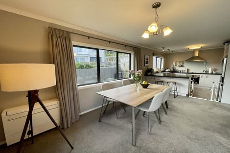 Photo of property in 4 Cresswell Place, Johnsonville, Wellington, 6037