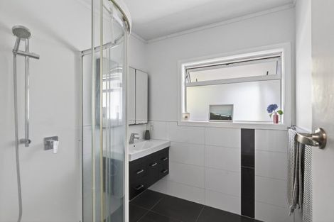 Photo of property in 56 Crownhill Street, Spotswood, New Plymouth, 4310