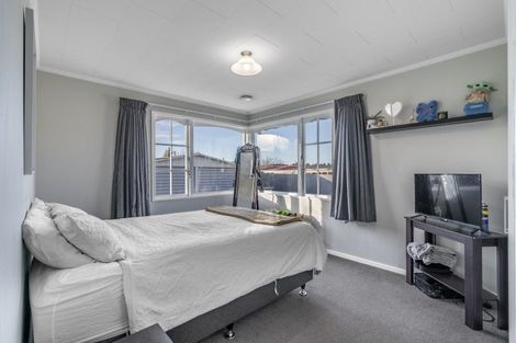 Photo of property in 10 Bruce Street, Waikiwi, Invercargill, 9810