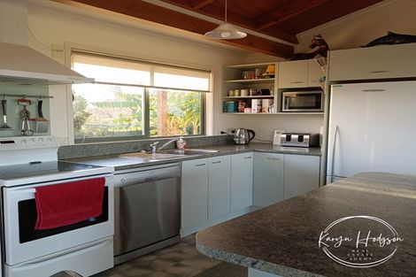 Photo of property in 7 Te Opi Road East, Whakapirau, Maungaturoto, 0583