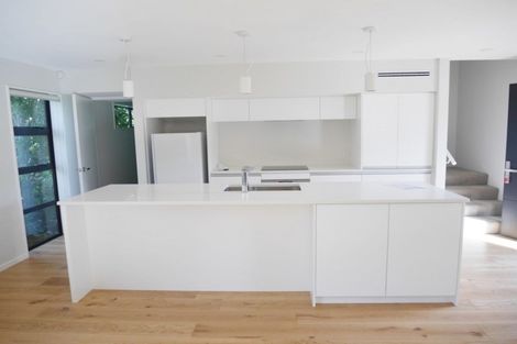 Photo of property in 26 Garden Road, Merivale, Christchurch, 8014