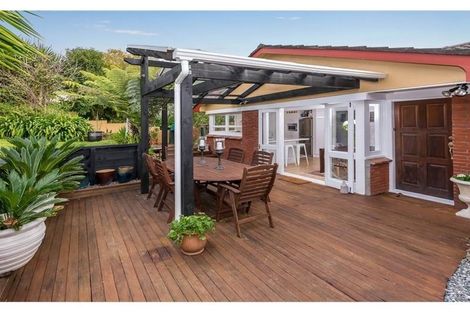 Photo of property in 29 Bert Wilson Place, Cockle Bay, Auckland, 2014