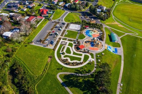 Photo of property in 5a Baumea Rise, Massey, Auckland, 0614