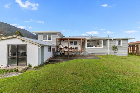 Photo of property in 2 Henton Street, Te Aroha, 3320