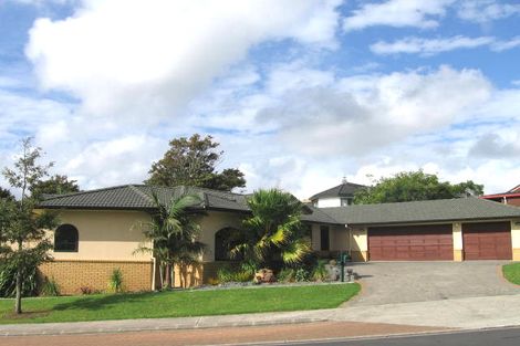 Photo of property in 1 Semillon Avenue, Henderson, Auckland, 0612