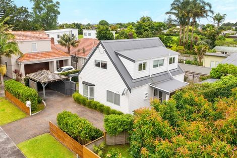Photo of property in 1a Barberry Lane, Te Atatu Peninsula, Auckland, 0610