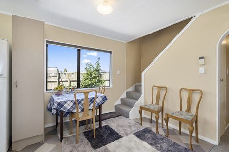 Photo of property in 32b Somerset Crescent, Highbury, Palmerston North, 4412