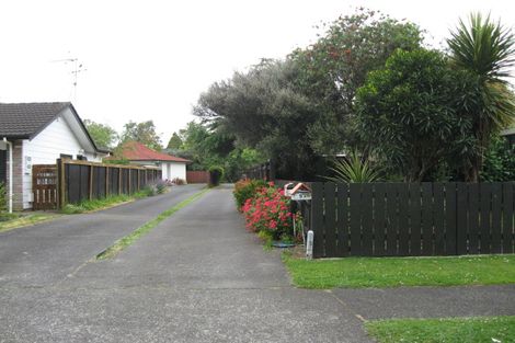 Photo of property in 2/5 Gloaming Place, Conifer Grove, Takanini, 2112
