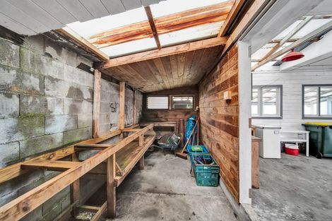 Photo of property in 16a Maire Street, Inglewood, 4330