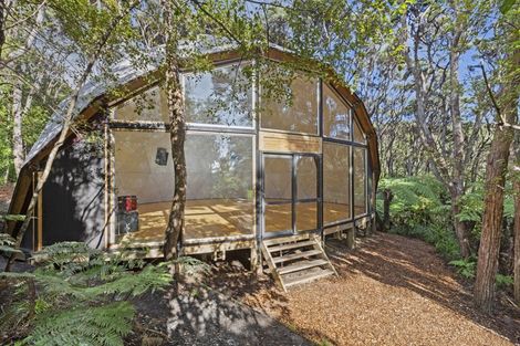 Photo of property in 112 Whaanga Road, Raglan, 3297