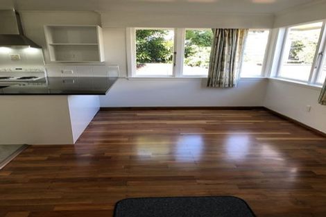 Photo of property in 2/54 Kings Crescent, Hutt Central, Lower Hutt, 5010