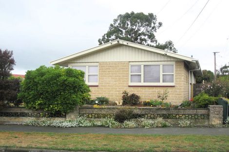 Photo of property in 7 Strathfield Avenue, Dallington, Christchurch, 8061