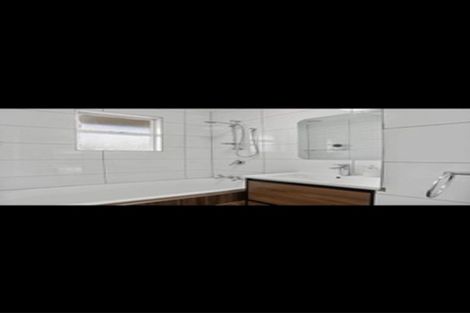 Photo of property in 2/12 Reagan Road, Manukau, Auckland, 2025