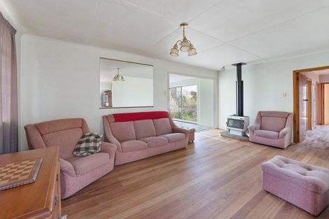 Photo of property in 1347 Devon Road, Brixton, Waitara, 4382