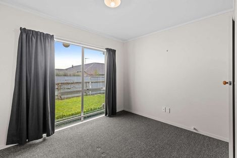 Photo of property in 3 Kirkcaldie Grove, Levin, 5510