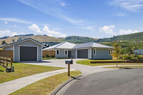 Photo of property in 9 Rogers Place, Kinloch, Taupo, 3377