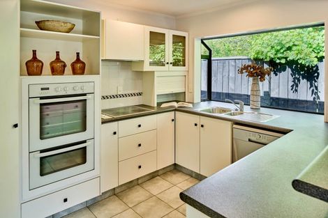 Photo of property in 33 Collingwood Street, Waterloo, Lower Hutt, 5011