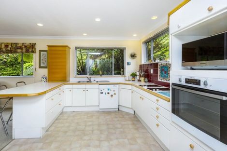 Photo of property in 61 Blue Mountains Road, Pinehaven, Upper Hutt, 5019