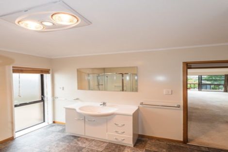 Photo of property in 1/51 Nigel Road, Browns Bay, Auckland, 0630
