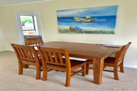 Photo of property in 4 Karo Place, Glendene, Auckland, 0602