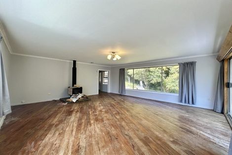 Photo of property in 480 Stokes Valley Road, Stokes Valley, Lower Hutt, 5019