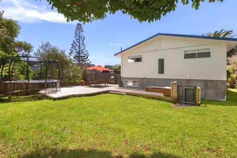 Photo of property in 20 Oak Avenue, Paremata, Porirua, 5024
