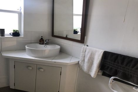 Photo of property in 82 Manor Place, Dunedin Central, Dunedin, 9016