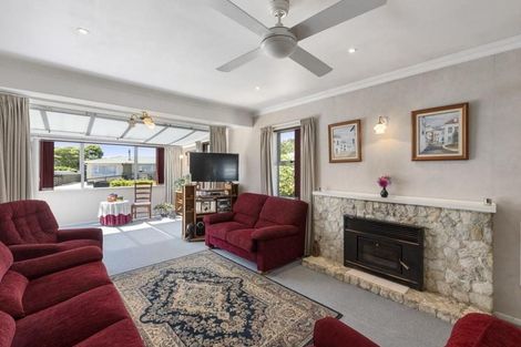 Photo of property in 20 Stirling Street, Levin, 5510