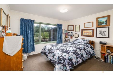 Photo of property in 92 Timaru Road, Waimate, 7924