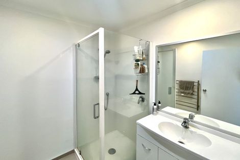 Photo of property in 7 Beardmore Lane, Papakura, 2110