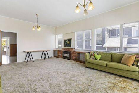 Photo of property in 2 Preston Avenue, Belmont, Auckland, 0622