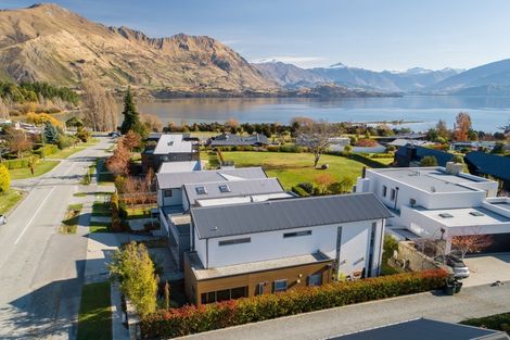 Photo of property in 76 Aubrey Road, Wanaka, 9305