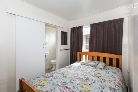 Photo of property in 806 Oxford Street, Saint Leonards, Hastings, 4120