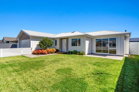 Photo of property in 12 Hikawera Drive, Frimley, Hastings, 4120