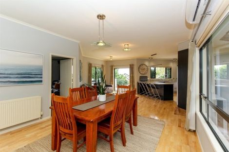 Photo of property in 27a Shelter Grove, Frankleigh Park, New Plymouth, 4310