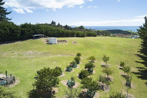 Photo of property in 64 Cable Bay Block Road, Cable Bay, 0420