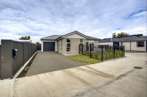 Photo of property in 15 West Place, Greenmeadows, Napier, 4112
