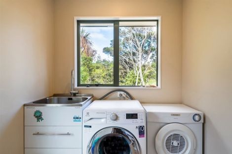 Photo of property in 20 Capilano Place, Glenfield, Auckland, 0629