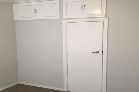 Photo of property in 136 Wyndham Road, Pinehaven, Upper Hutt, 5019