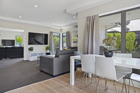 Photo of property in 11 Whitau Place, Marshland, Christchurch, 8083