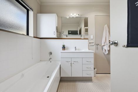 Photo of property in 53 Coopers Road, Gate Pa, Tauranga, 3112