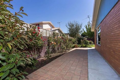 Photo of property in 8 Redbridge Lane, Sydenham, Christchurch, 8023
